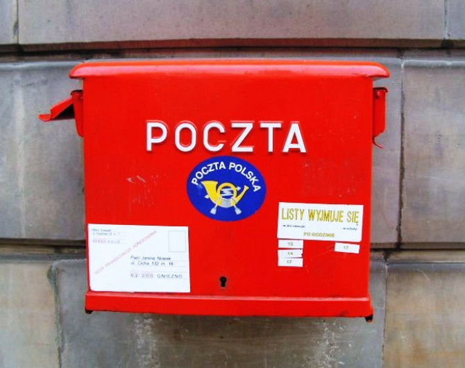 Typical_Polish_mailbox.jpg