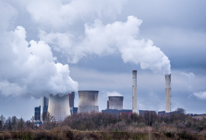 Dekarbonizacja a konkurencyjność przedsiębiorstw. Jak zmiany klimatu i Europejski Zielony Ład wpływają na oczekiwania wobec przedsiębiorstw?